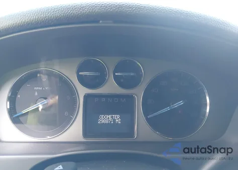 2008 Cadillac Escalade Esv Standard z USA, uszkodzony, nr VIN 1GYFC66878R198644